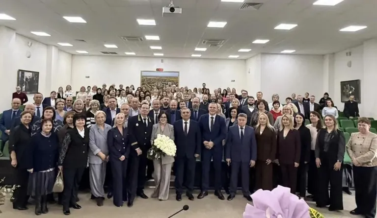 Председатель Рязанского облсуда Елена Сапунова ушла в почётную отставку