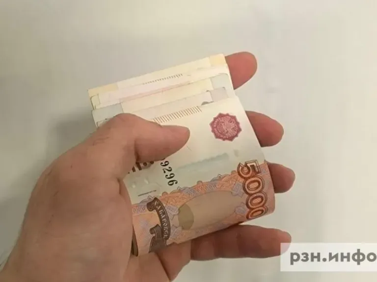Рязанцы рассказали, на что тратят зарплату